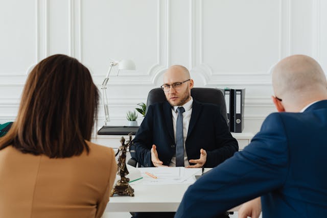 How Corporate Mediation Services Protect Business Partnerships